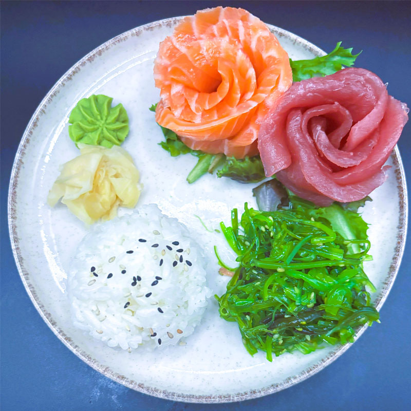 /media/41aibcrw/23-sashimi-mix.jpg